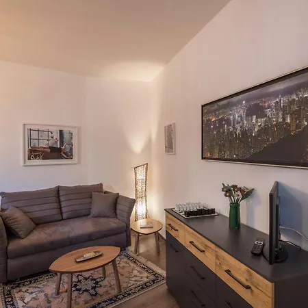 Apartament Eva *